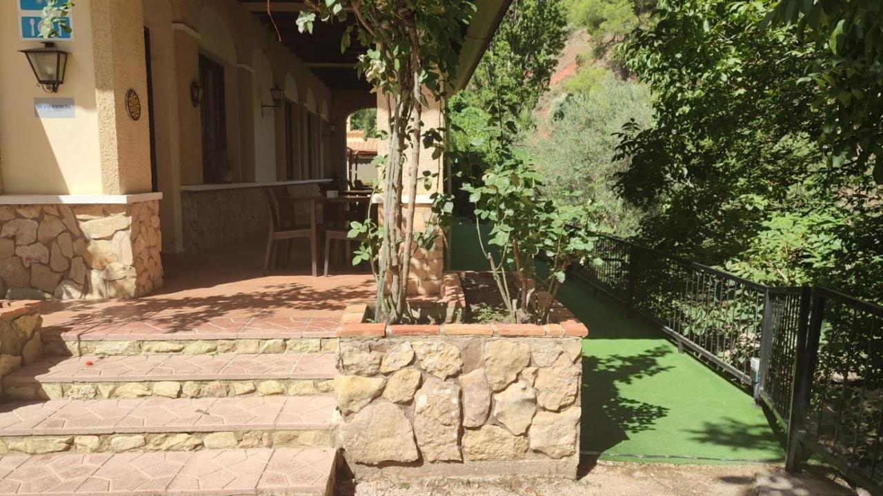 Hostal Restaurante Andra Rio Madera 外观 照片