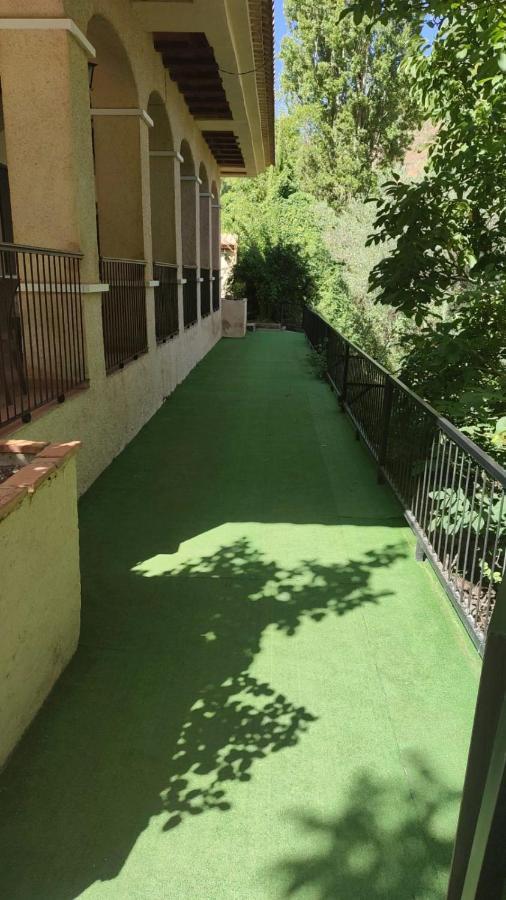 Hostal Restaurante Andra Rio Madera 外观 照片